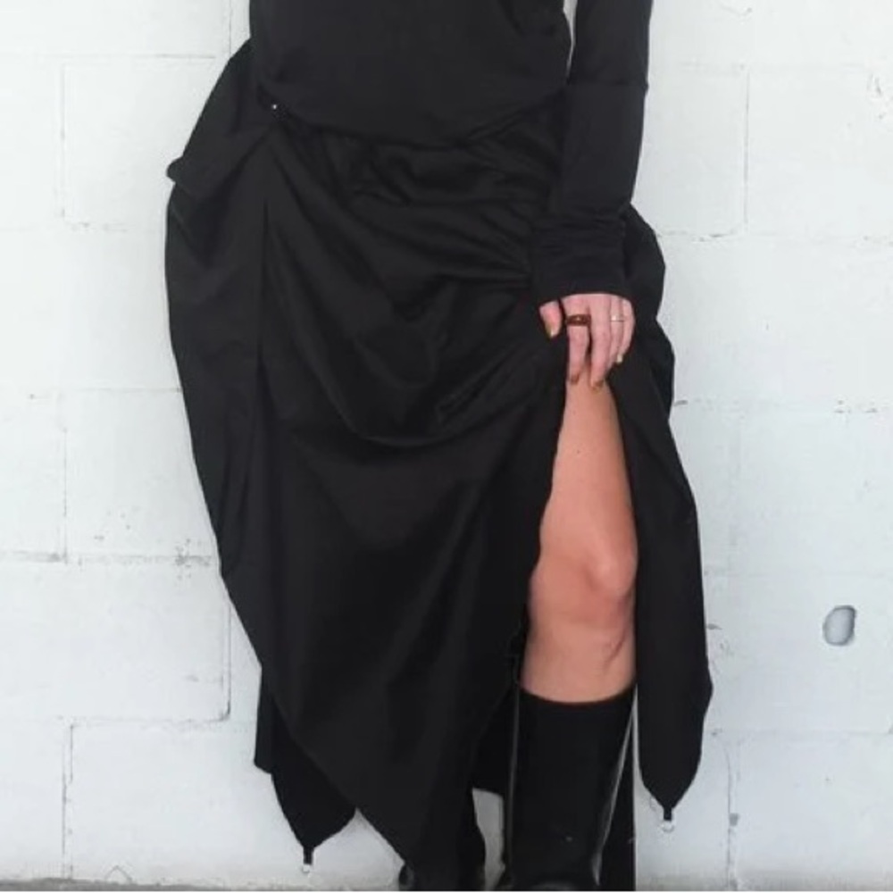 Elegant Black Women's Skirt